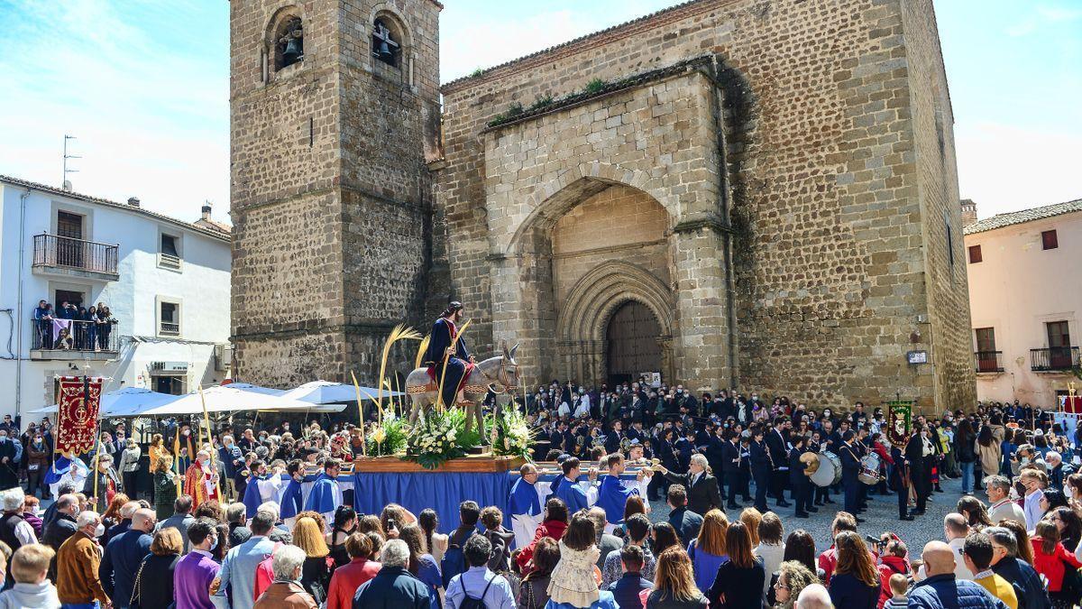 Exterior de San Nicolás, donde se celebrará el acto con el nuevo obispo de Plasencia.