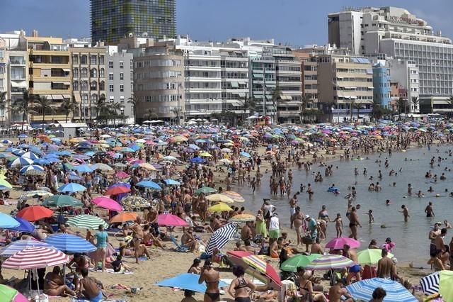 Día de playa en Las Canteras, agosto 2017