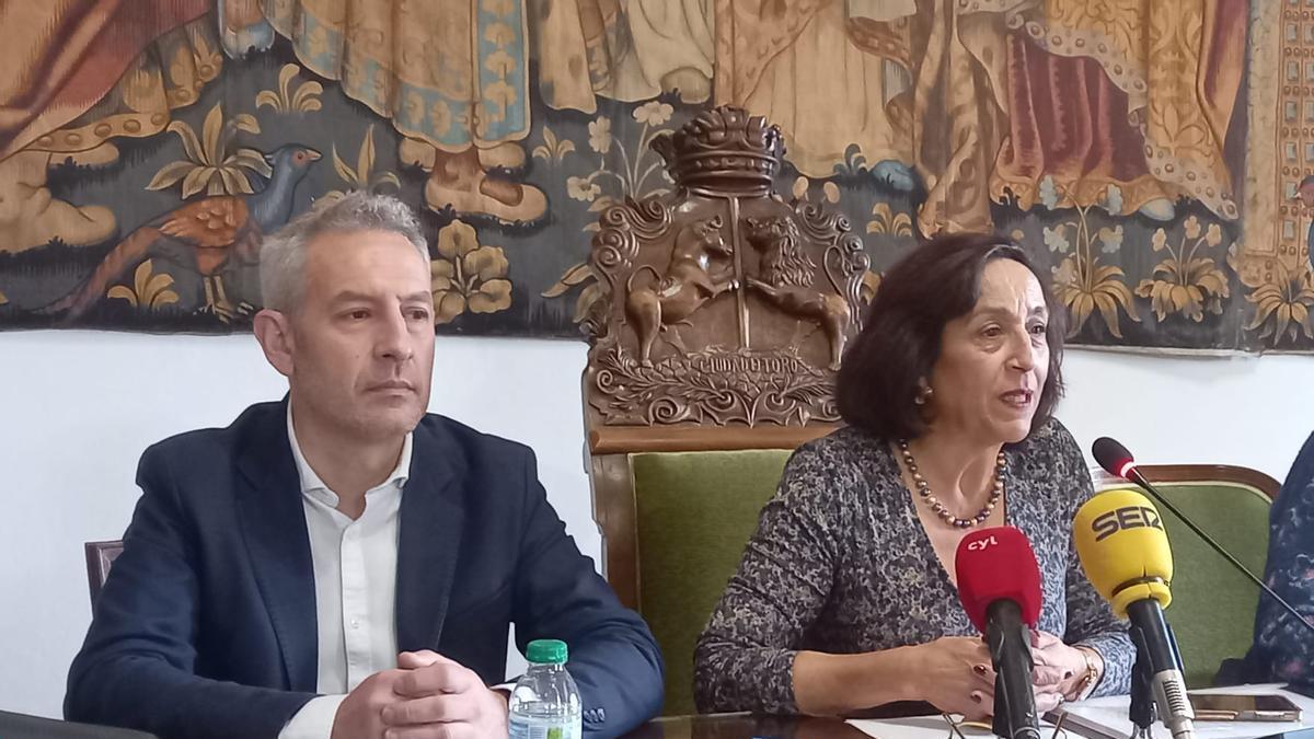Ángeles Medina formaliza ante el pleno su dimisión como alcaldesa de Toro