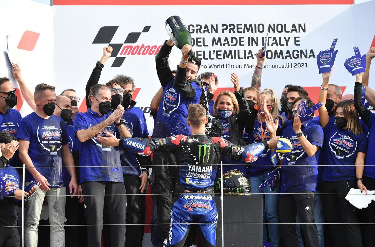 Márquez gana el GP de Emilia Romaña y Quartararo conquista el título.