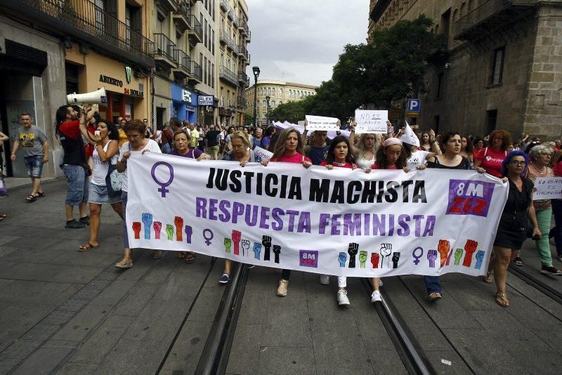 El feminismo arropa a la víctima de ‘La manada’ de Manresa en Zaragoza