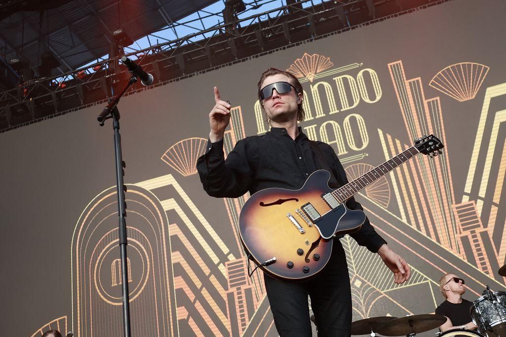 Actuación de Mando Diao y ambiente en el Warm Up (II)