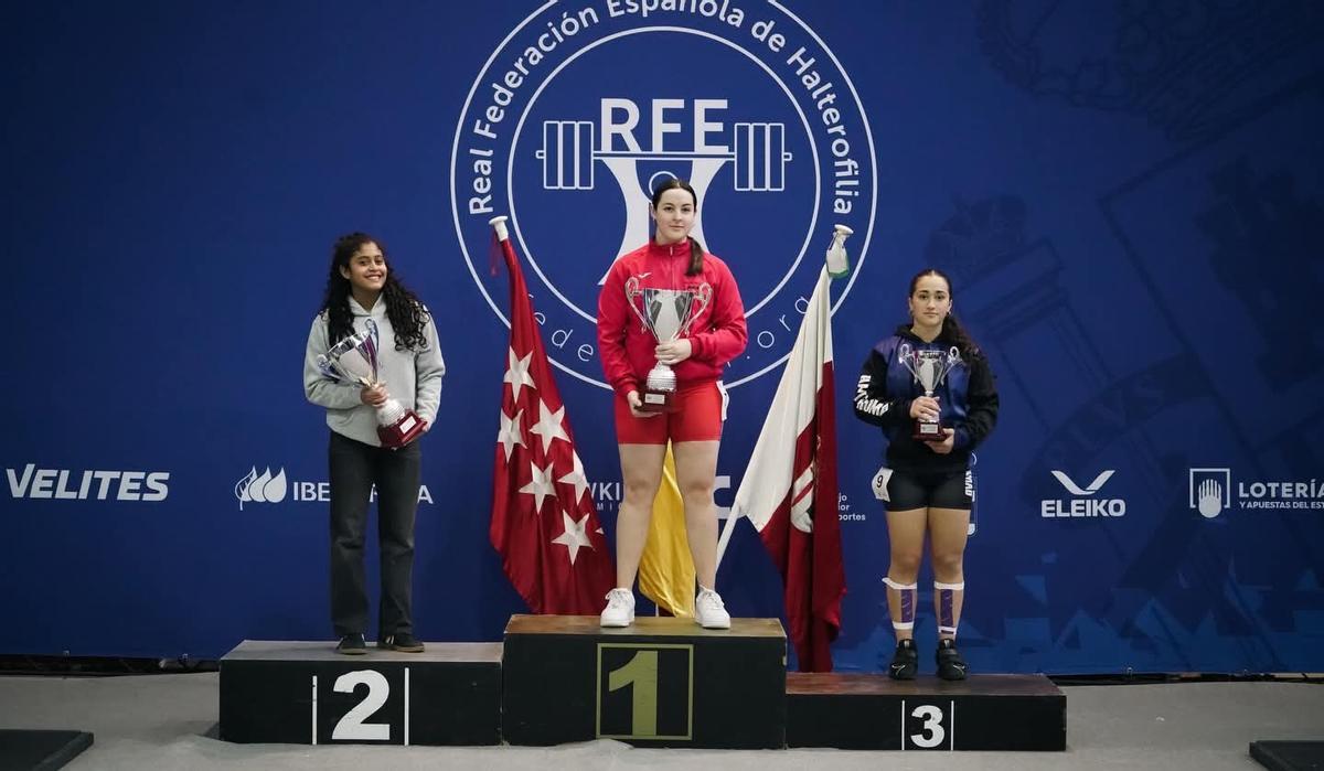 Alicia Munuera en lo más alto del podio.