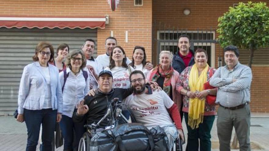 Carlos inicia su tercer viaje de 4.000 km en «handbike»