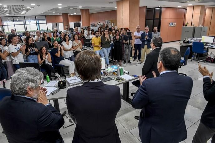 03-10-19 LAS PALMAS DE GRAN CANARIA. REDACCION. LAS PALMAS DE GRAN CANARIA. Visita de Javier Moll a la Redacción del periódico. Fotos: Juan Castro.  | 03/10/2019 | Fotógrafo: Juan Carlos Castro