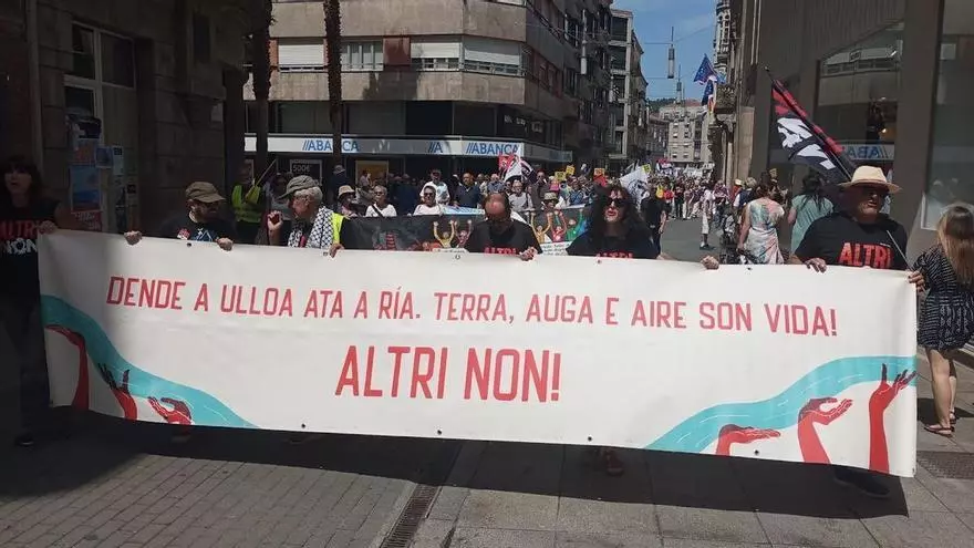 Pontevedra sale a la calle en contra de las celulosas