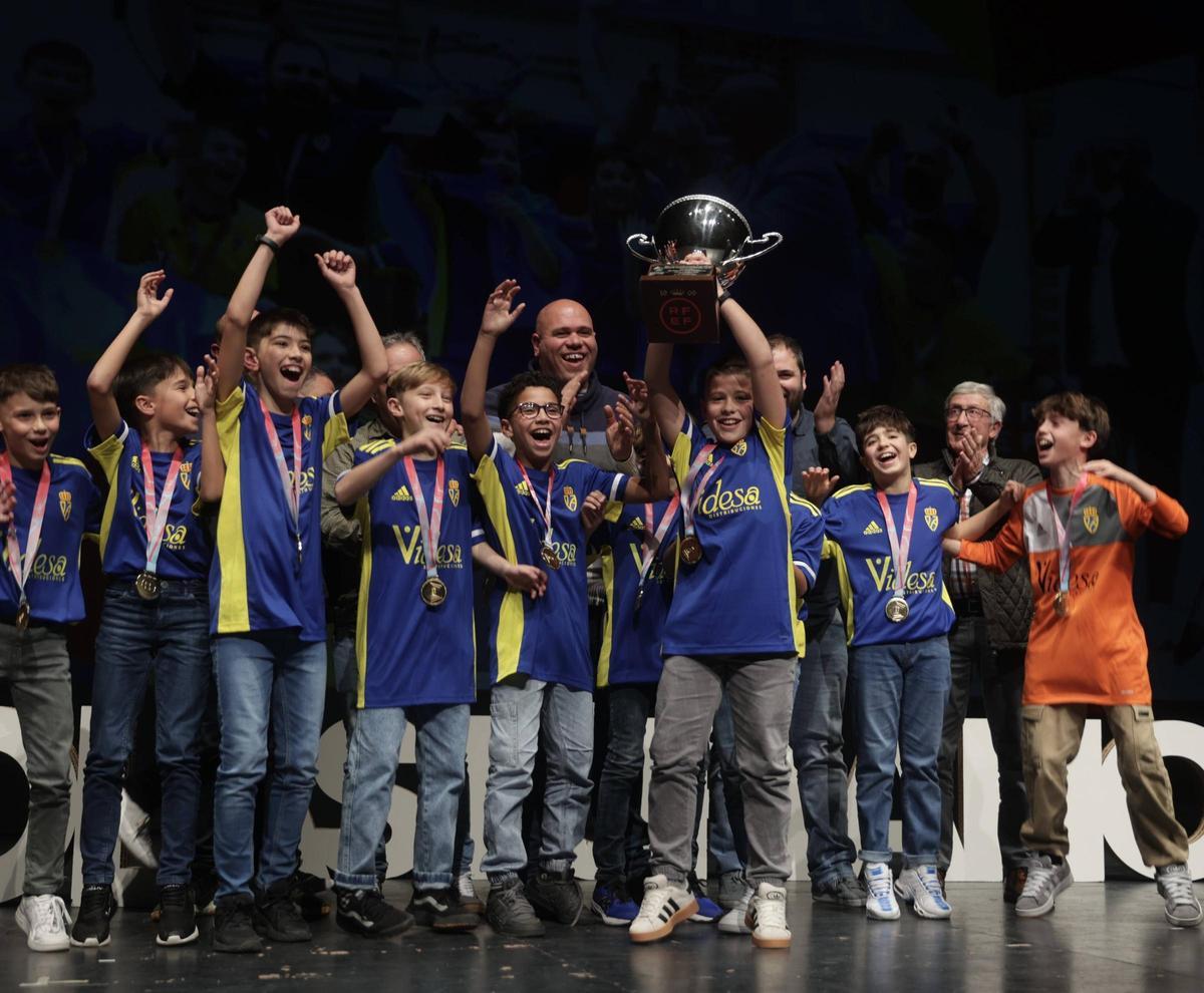 En imágenes, la gala del fútbol que repite en Siero