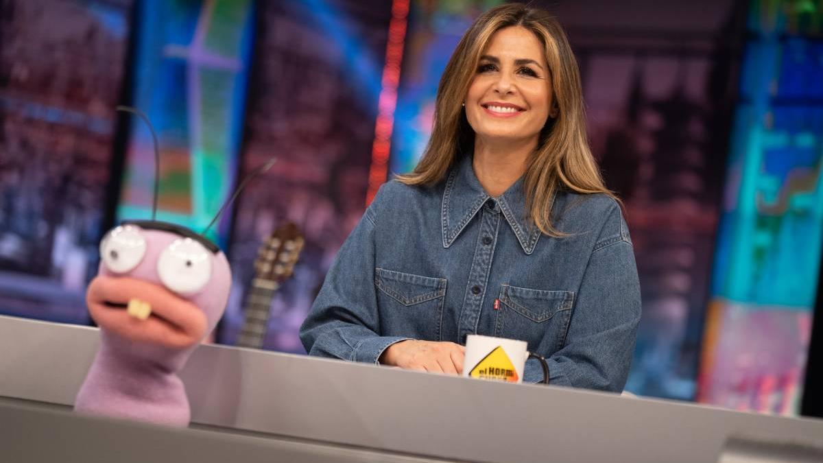 Nuria Roca con camisa vaquera en El Hormiguero