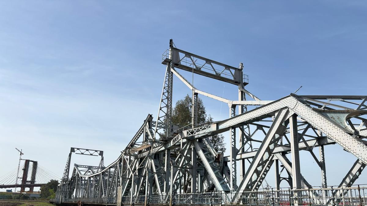 Vídeo |  El Puerto de Sevilla ultima el proyecto de restauración del Puente de Hierro