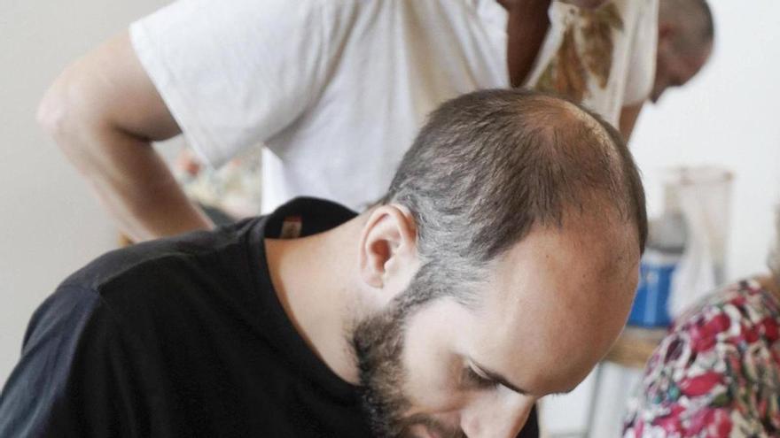 Meandre porta poesia, música, dibuix i vitralls en una jornada d'activitats a la Torre Lluvià de Manresa
