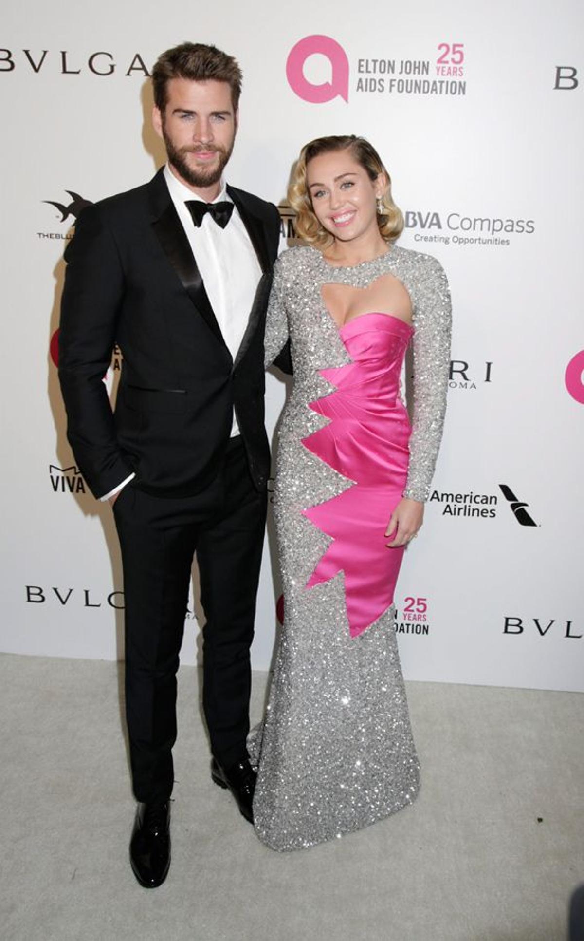 Post-Oscar 2018: Liam Hemsworth y Miley Cyrus en la fiesta de Elton John