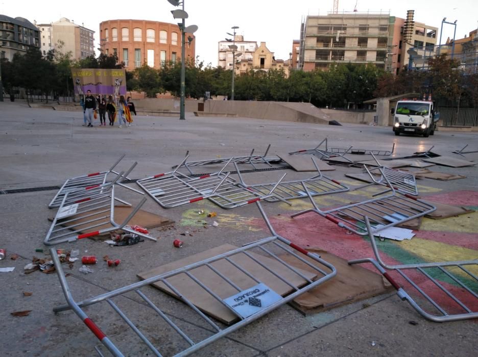 Girona intenta tornar a la normalitat després dels aldarulls de dimecres a la nit