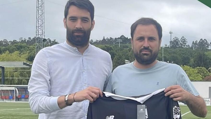 Portavoz en el pleno,  portero en el Manuel Regueiro