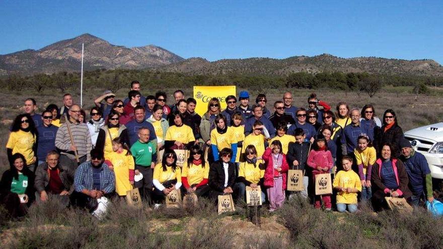 Proyecto WWF y Correos crean su propio bosque