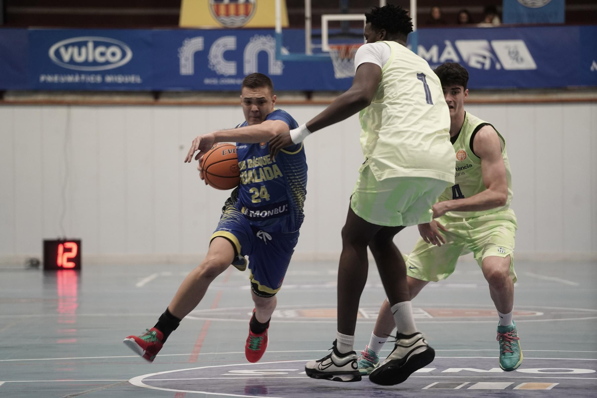 Imatges del Monbus Igualada - Barça B