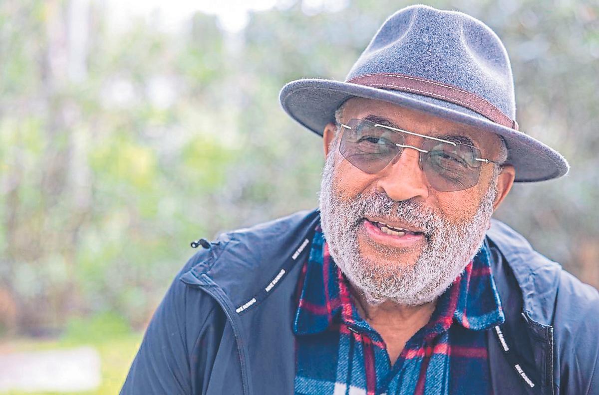 Cecili Buele, sacerdote: «¿Qué me pide Dios que haga? Creo firmemente y cada vez más, hablo con Él»