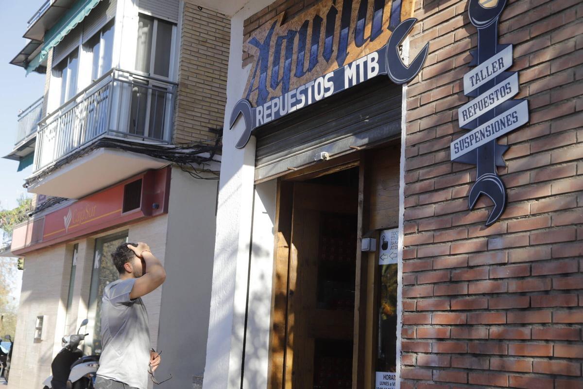 La tienda de Juan Francisco, que ha abierto este lunes por última vez tras su fallecimiento.