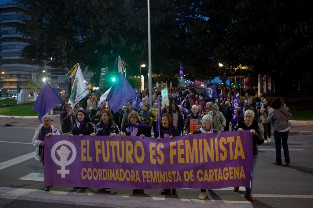 Todas las imágenes de la manifestación del 8M en Cartagena