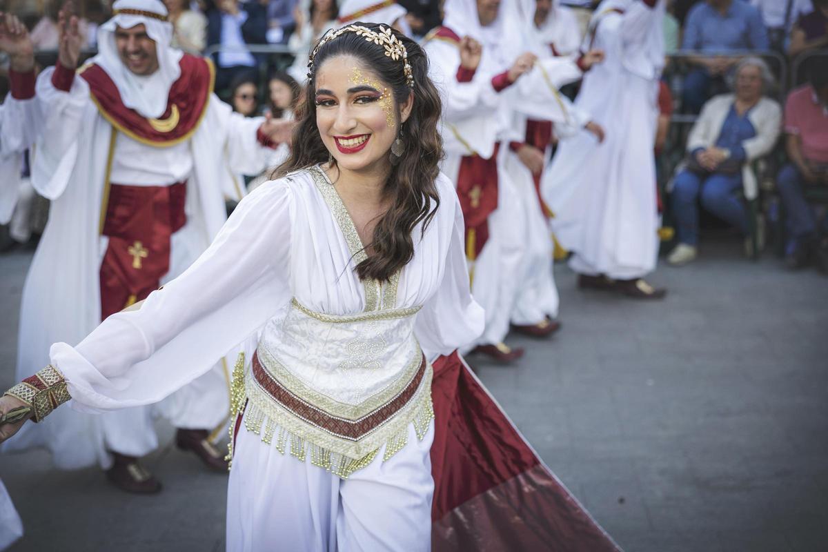 Una mesnada durante el desfile del año pasado.