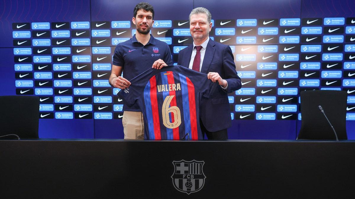 Pol Valera, presentado como jugador del Barça