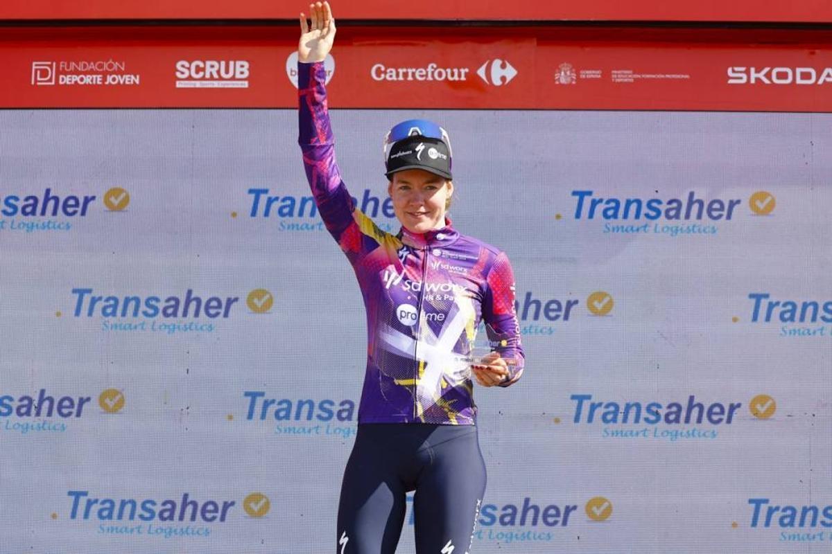 Van der Breggen, ganadora de la etapa que finalizó en Borja.