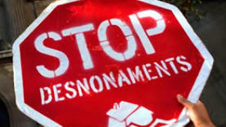 Cartell d&#039;una manifestació de &quot;Stop Desnonaments&quot; a Barcelona