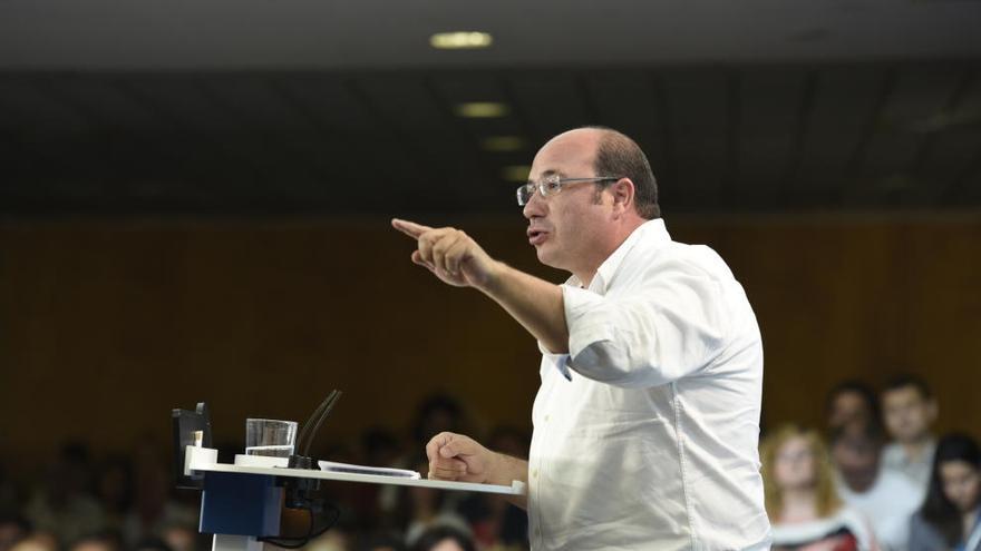 Pedro Antonio Sánchez, durante el mitin del PP.