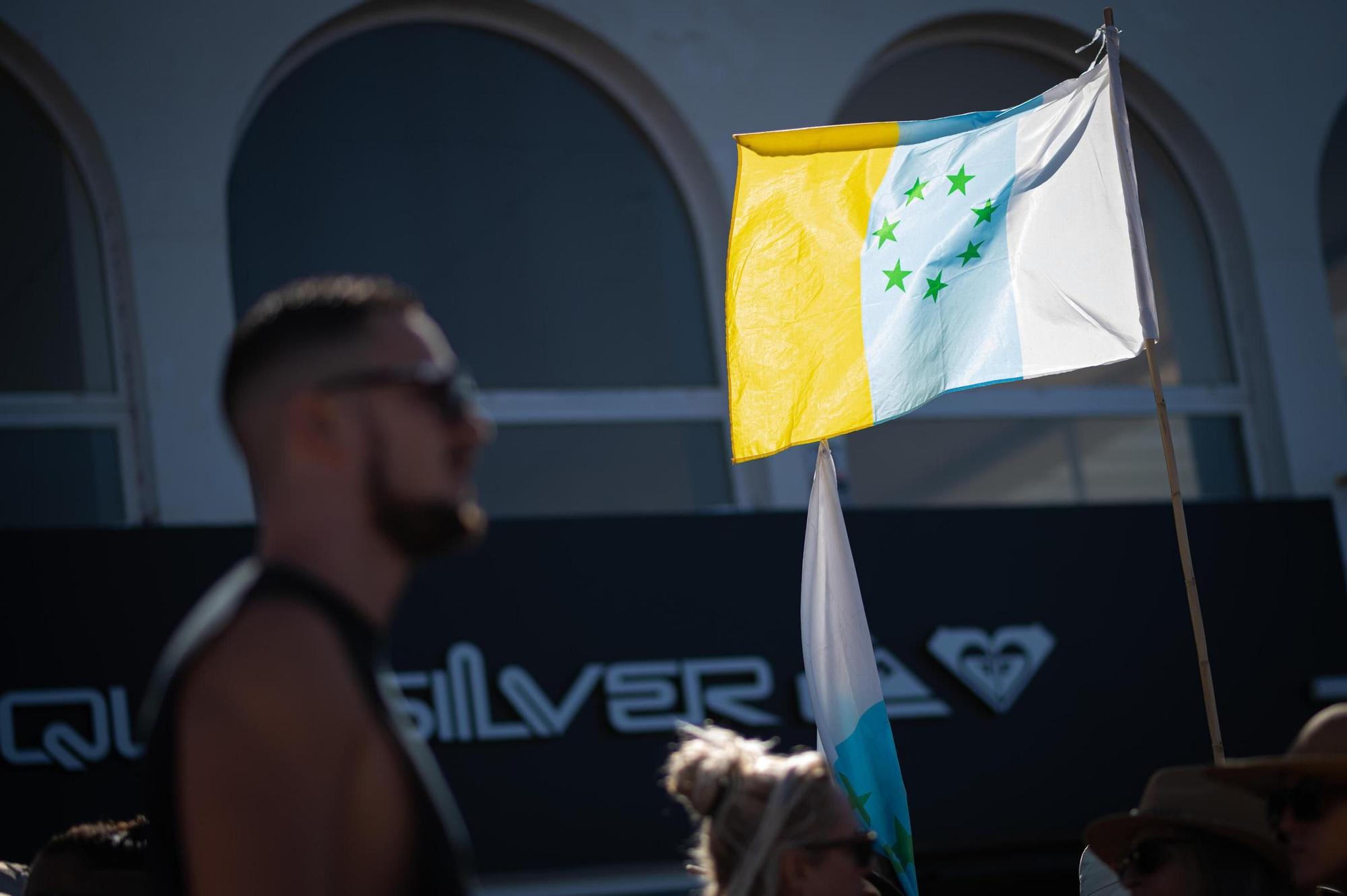 Todas las imágenes de la manifestación del 20-O en Tenerife