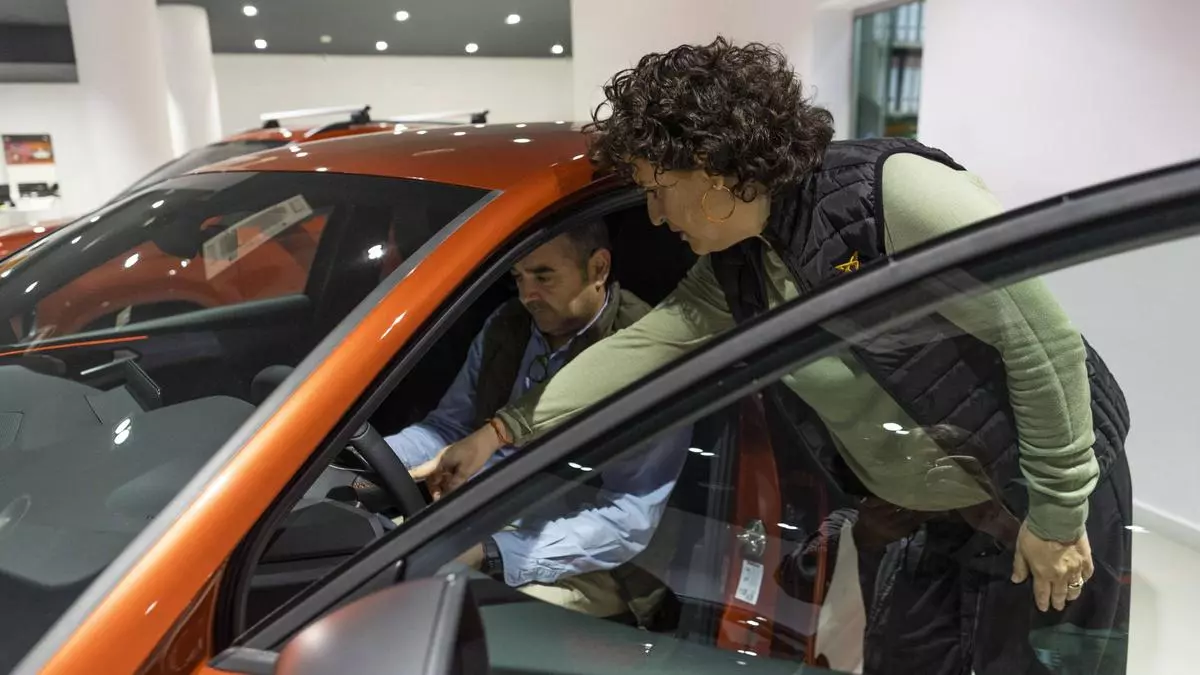 ¿Qué coches se están comprando con las ayudas dana del Gobierno?