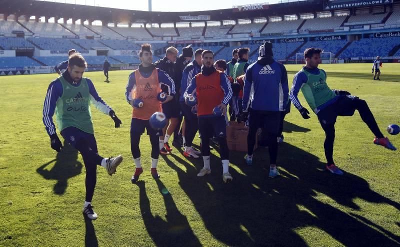 Entrenamiento puerta abierta en La Romareda