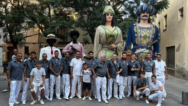 Tarragona reconoce a los portants de los Gegants Moros y los Negritos como Perpetuadors de Santa Tecla 2026