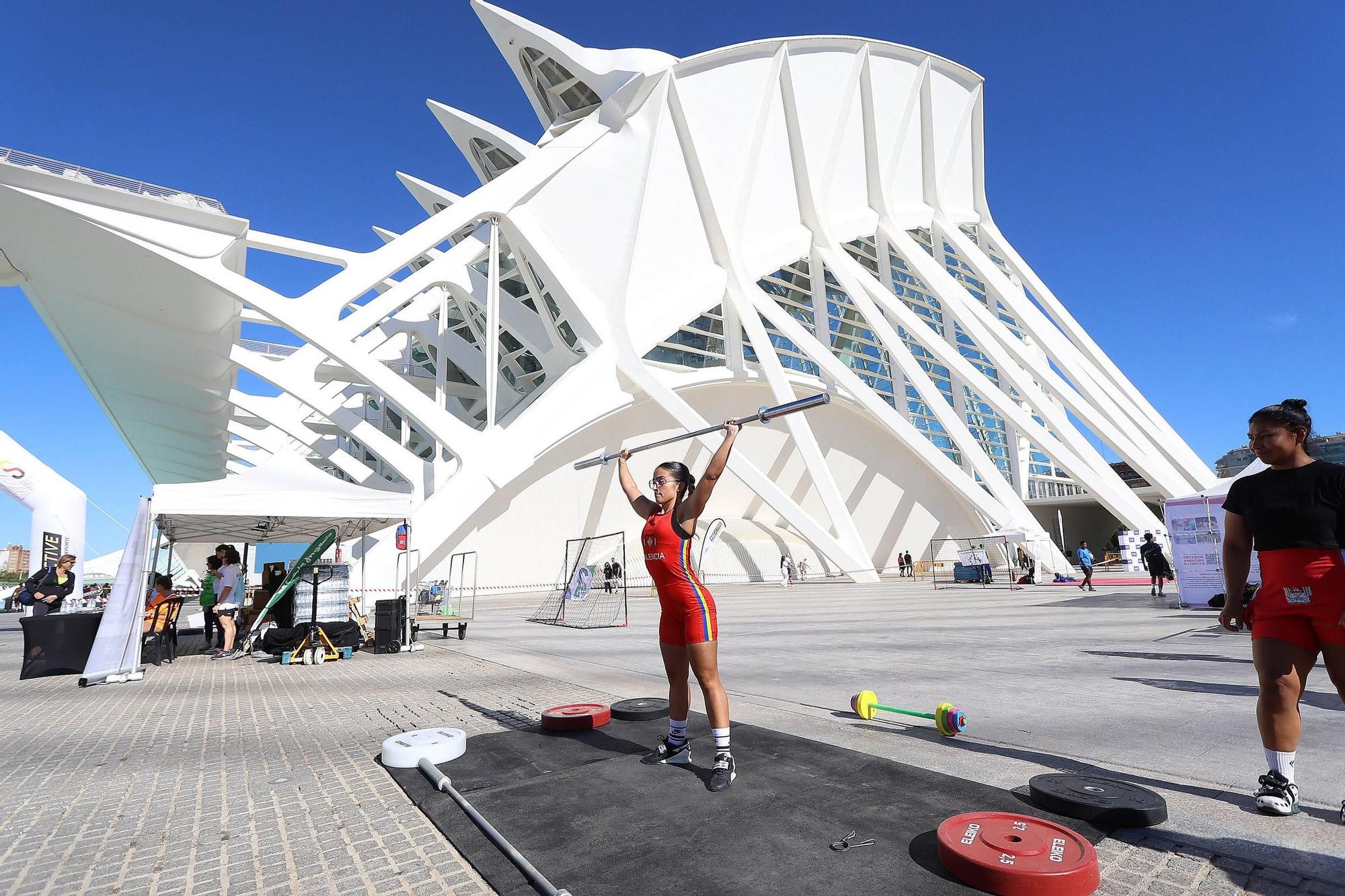 Nationale-Nederlanden Plogging Tour en Valencia que inaugura la Semana Europea del Deporte