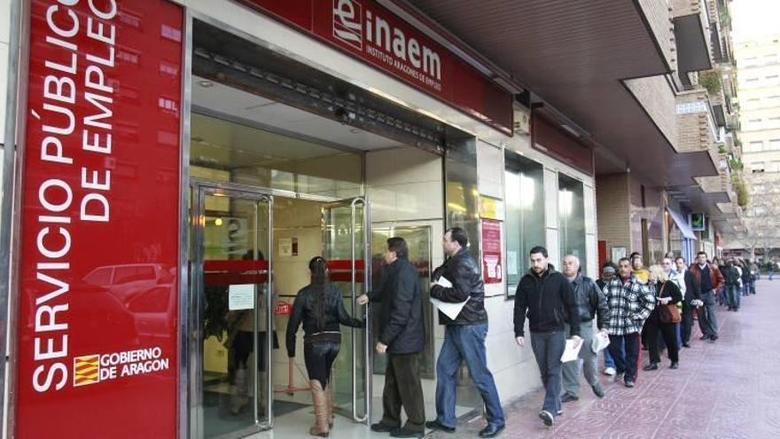 El final de la campaña de verano suma 1.227 desempleados más en Aragón