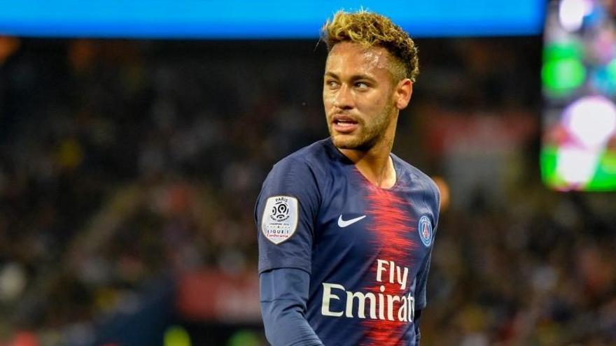 Neymar demana sortir del PSG per jugar al Barça