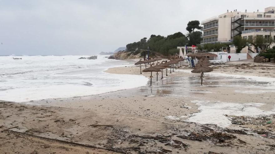 El temporal del pasado dÃ­a 20 arrasÃ³ la playa de Son Moll en Capdepera
