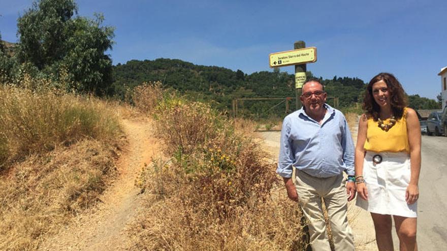La Diputación creará un sendero de subida a la Sierra del Hacho de Gaucín