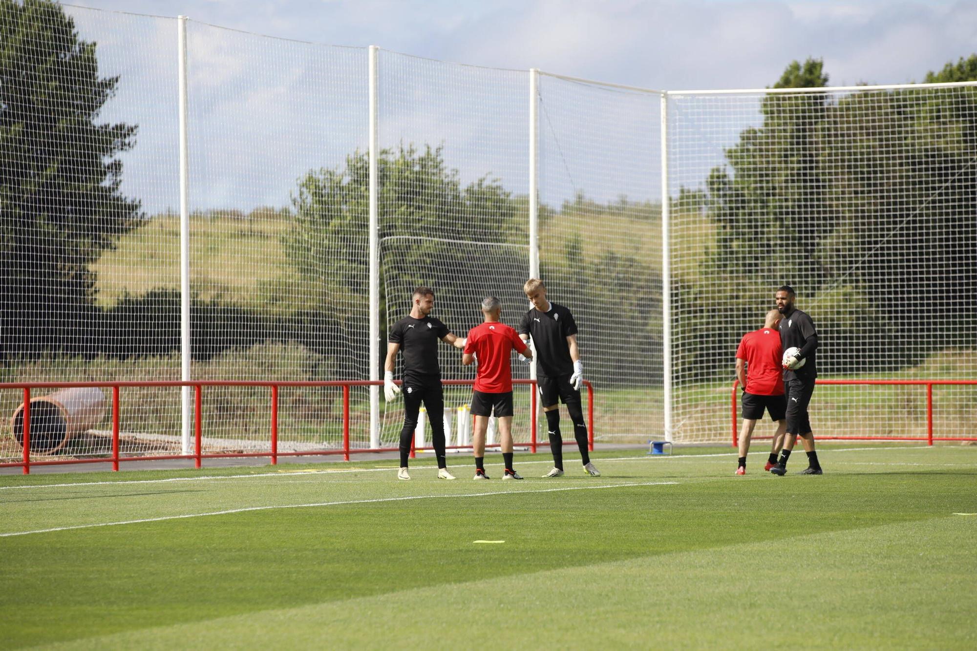 Así fue el primer entrenamiento de la era Albés en el Sporting (en imágenes)