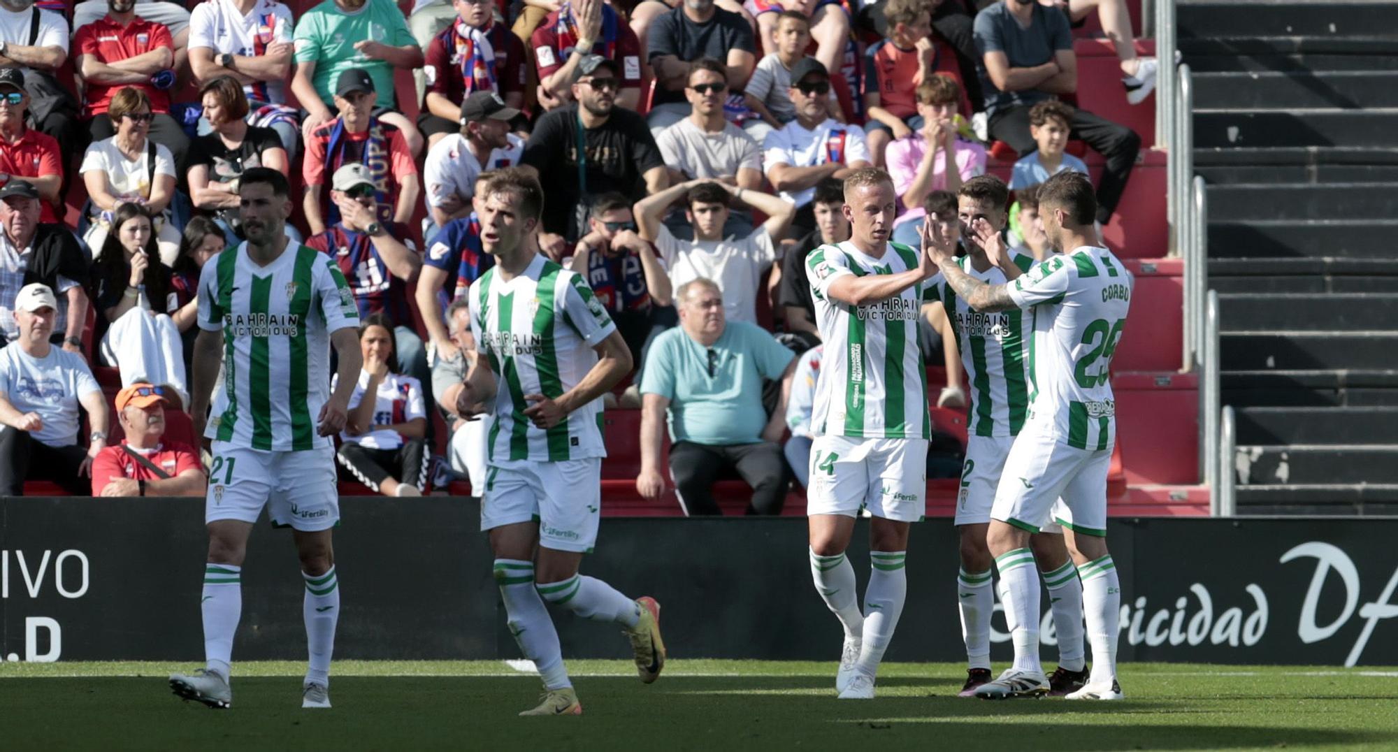 Eldense-Córdoba CF. Las imágenes del partido de LaLiga Hypermotion