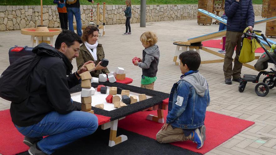 Jugui Jugui Jocs al passeig Nou de Figueres