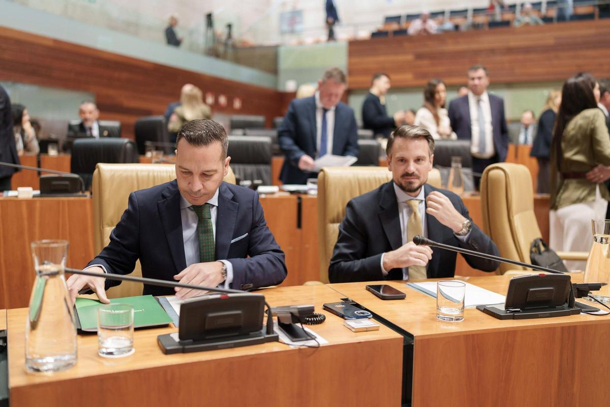 Fotogalería | Primer pleno de la nueva Legislatura en la Asamblea de Extremadura, en imágenes