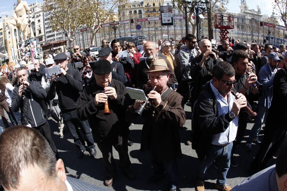 Más de cien dolçainers rinden tributo a Joan Blasco