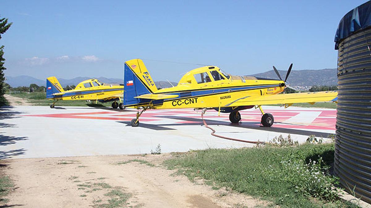 Un herido en Empuriabrava al caerle encima la descarga de agua de un hidroavión.