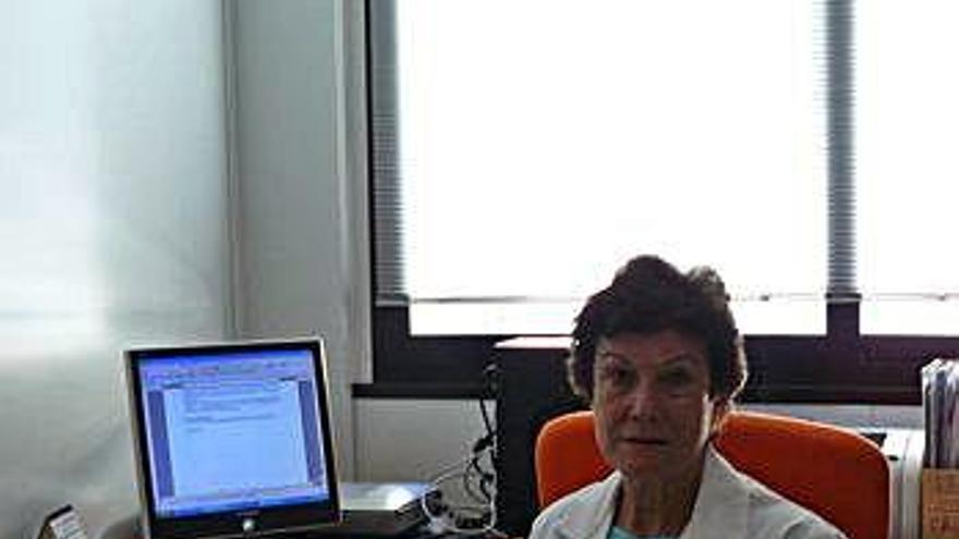 Manuela Juárez, en su despacho del CSIC