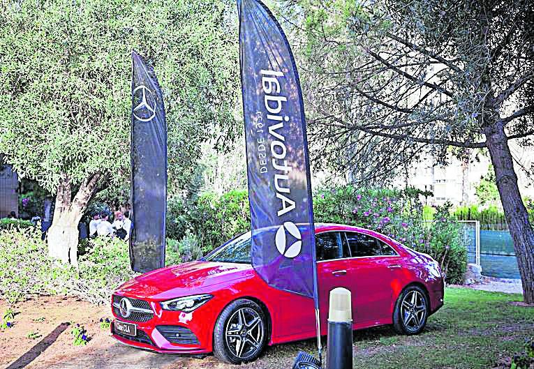 Autovidal fue de los patrocinadores de esta nueva edición de los Premis Diario de Mallorca. Por tal motivo, presentaron a las puertas del Club el nuevo modelo de Mercedes, CLA.