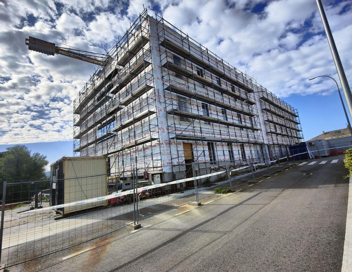 Estado, ayer, de las obras del centro de salud de Sisalde. | Santos Álvarez