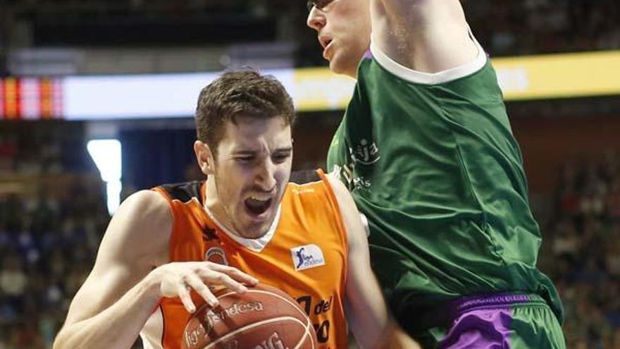 El Valencia Basket resuelve a lo grande en Málaga