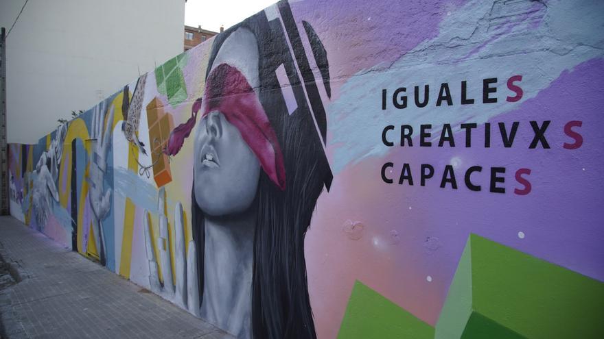 Las mejores imágenes de la inauguración del nuevo mural de Fundación Personas y Kobas