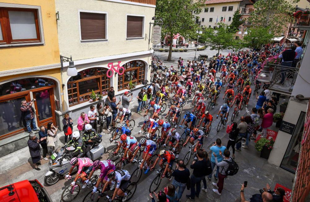 Las imágenes de la decimocuarta etapa del Giro de Italia.