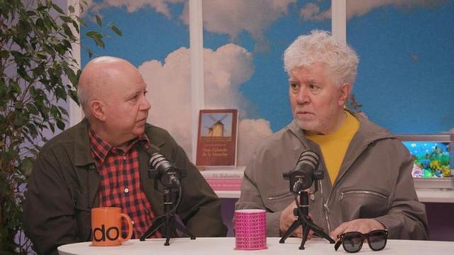 Agustín y Pedro Almodóvar en 'La Pija y la Quinqui'