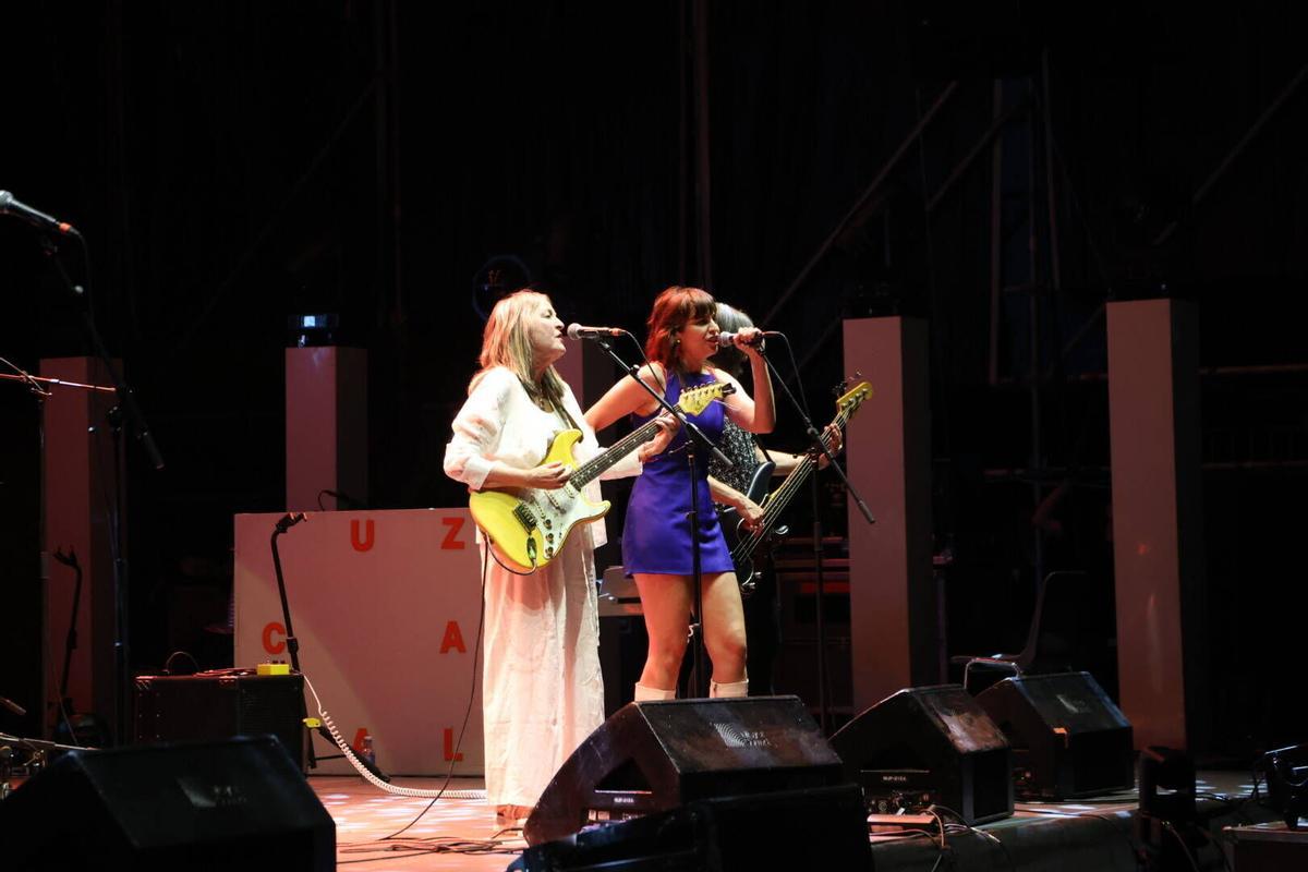 Luz Casal emociona a la Axerquía en una noche para el recuerdo